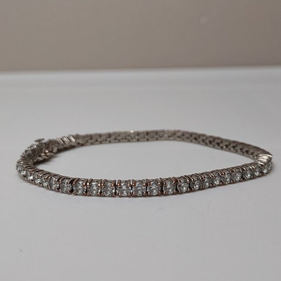 Silver Tone And Clear Rhinestone Bracelet - Picture 1 of 15